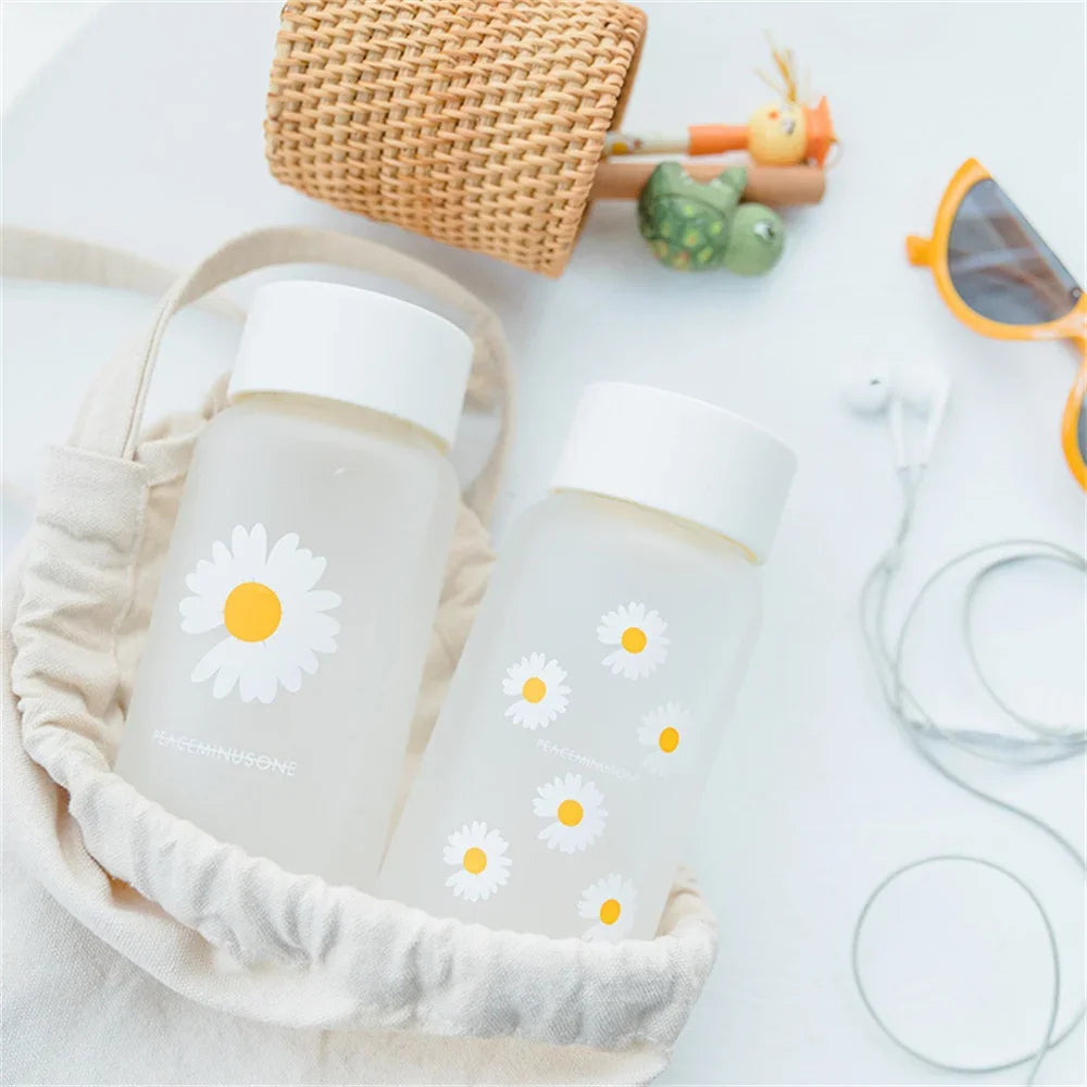 Small Daisy Frosted Plastic Mug