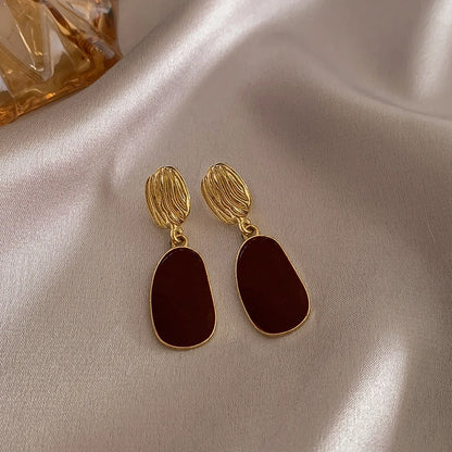 Vintage Dripping Oil Wine Red Retro Stud Earrings